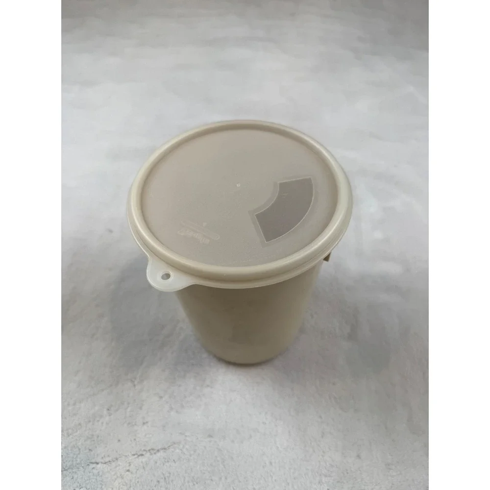 Eagle‎ Super Seal Vintage Tan Storage Container Microwave Safe Lid 5 Inch Wide